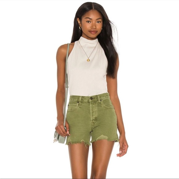 We The Free Pants - FREE PEOPLE MAKAI CUT OFF IN OLIVE size 25